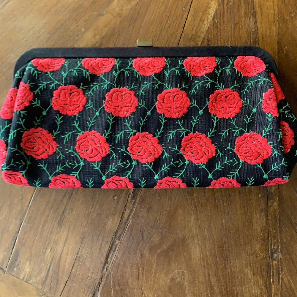 REDUCED Vintage Black floral clasp clutch